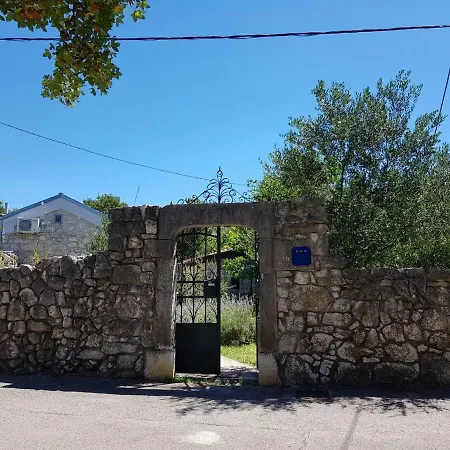 Casa vacanze Banalu Jadranovo